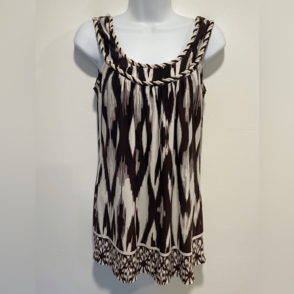 Brown, patterned top